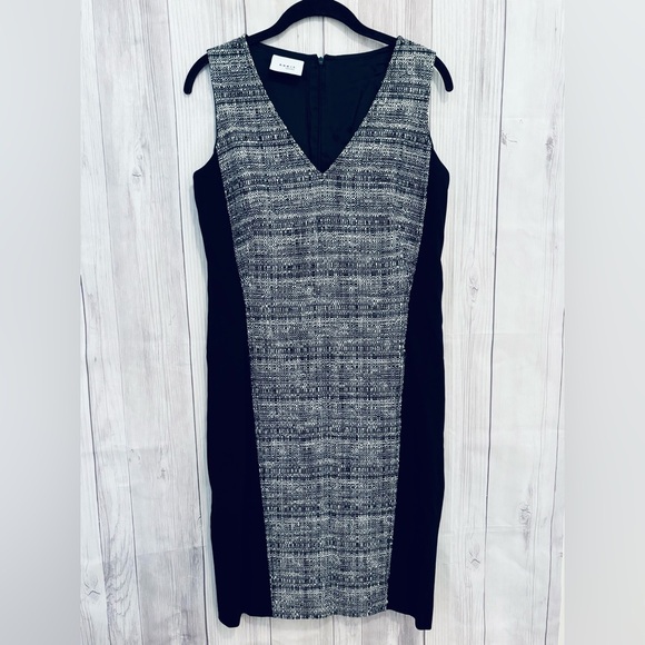 Akris Punto Designer Black and White Sleeveless Sheath Dress Size 8 - Picture 1 of 7